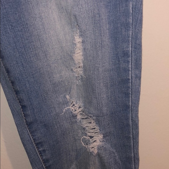Evermore Distressed Denim - Picture 3 of 13